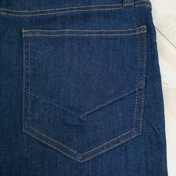 Vans Boyfriend Cuff Shorts - Picture 6 of 8